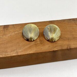 Vintage 80s Monet Gold Tone Shell Clip On Earrings Coastal Nautical Beach Retro